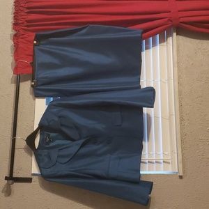 Jones Wear 2-Piece Skirt Suit